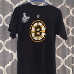 Reebok Boston bruins men’s tee with Milan Lucic on the back.